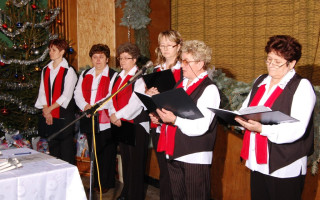 038-Mindenki-karacsonya-2009