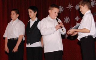 37-Mindenki-karacsonya-2010