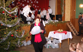 70-Mindenki-karacsonya-2010