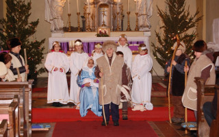 35-Mindenki-karacsonya-2012