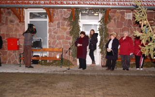 53-Mindenki-karacsonya-2012