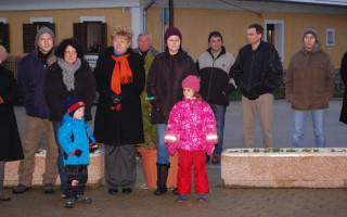 58-Mindenki-karacsonya-2012