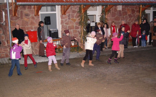 70-Mindenki-karacsonya-2012