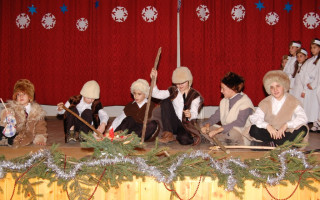 31-Mindenki-karacsonya-2013