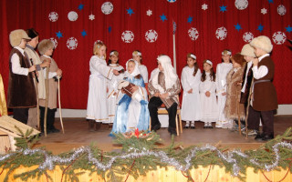 35-Mindenki-karacsonya-2013