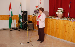 01-Anyak-napja-2013.-05.-05
