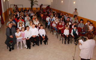03-Anyak-napja-2013.-05.-05