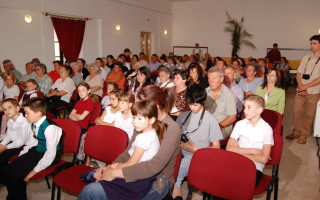 07-Anyak-napja-2013.-05.-05