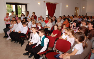 08-Anyak-napja-2013.-05.-05