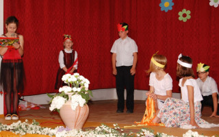 32-Anyak-napja-2013.-05.-05