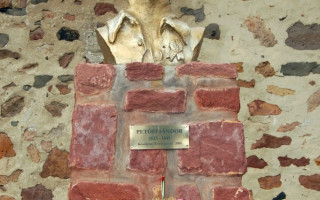 Petofi-szobor