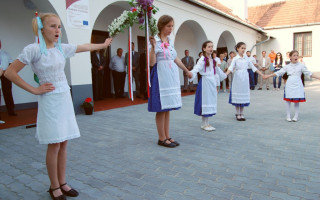 36-Kuturhaz-atadas-2013.-05.-05