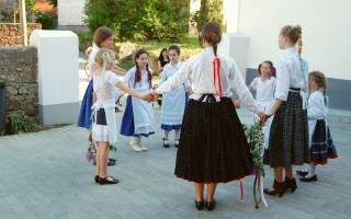 39-Kuturhaz-atadas-2013.-05.-05