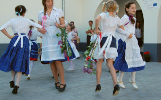 41-Kuturhaz-atadas-2013.-05.-05