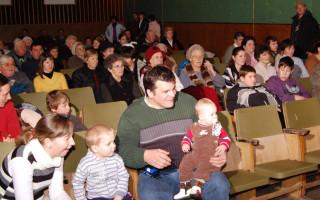 01-Mindenki-karacsonya-2010