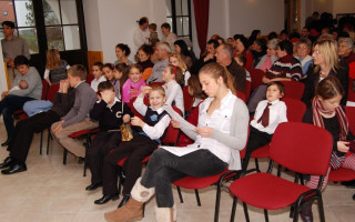 03-Mindenki-karacsonya-2013