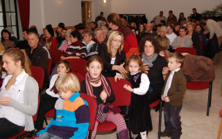 04-Mindenki-karacsonya-2013