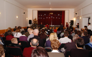 11-Mindenki-karacsonya-2013