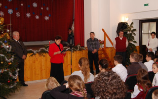 12-Mindenki-karacsonya-2013
