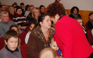 13-Mindenki-karacsonya-2013