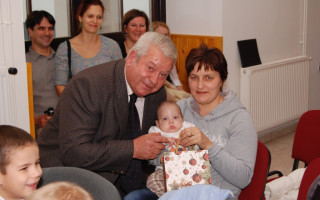 14-Mindenki-karacsonya-2013