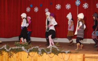 18-Mindenki-karacsonya-2013
