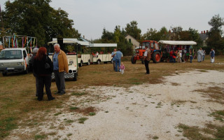 022-Szureti-felvonulas-2009