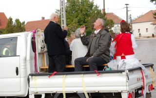 021-Szureti-felvonulas-2011