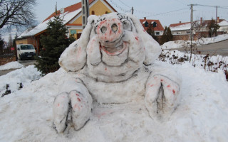 012-Toti-hodiszno-2010