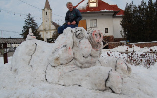 014-Toti-hodiszno-2010